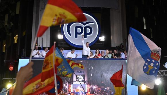 Los socialistas, en el Gobierno, y el partido de izquierda Sumar obtuvieron 153 escaños, un resultado mejor de lo esperado. (Foto: AFP)