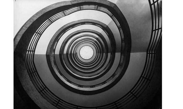 FOREST SPIRAL – ALEMANIA. Esa es la visión anterior del complejo de edificios construído en espiral al principio de los 90. Es una tortura solo verlo.