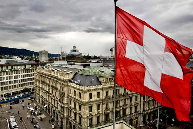Foto 1 | Suiza.  El informe señaló que Suiza se mantiene en el primer lugar, EE.UU. en un segundo lugar, mientras que las Islas Caimán (dependientes de Reino Unido) se sitúan en el tercer puesto.  Suiza aceptó en 2014 sumarse al estándar global de la OCDE para no perder su estatus de plaza financiera internacional y en 2015 firmó un acuerdo con la Unión Europea.