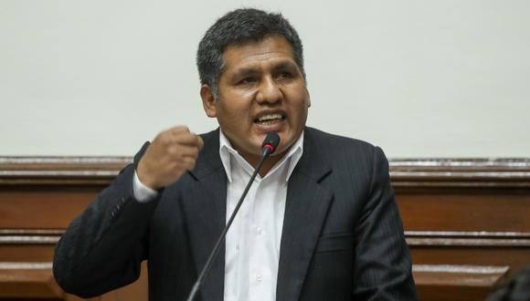 Jaime Quito asegura que posibilidad de integrar mesa con Fuerza Popular es opinión solo de Waldemar Cerrón. Foto: Congreso