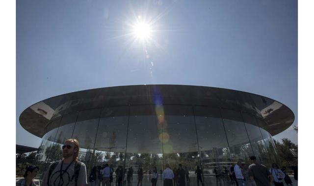 FOTO 6 | "Hemos estado diseñando y construyendo la concepción técnica de nuestro nuevo campus con el mismo entusiasmo y los mismos principios de diseño que tenemos para nuestros productos", según Jony Ive, responsable de diseño de la empresa, qu