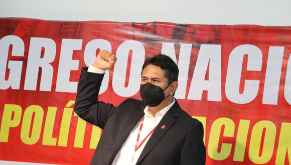 Vladimir Cerrón respondió a Pedro Francke y reiteró que la Asamblea Constituyente fue una promesa de campaña. (Foto: Facebook)