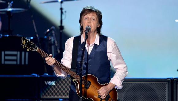 Ni el paso de los años ni los nuevos talentos musicales pueden eclipsar a McCartney, una leyenda viva que se niega a dejar la música a su edad porque, como dijo una vez: “¿Qué voy a hacer? ¿Mirar la tele?”. (Foto: Getty Images).