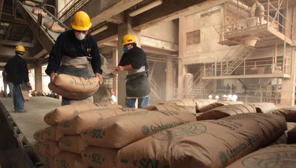 Inversiones realizadas en años previos permitieron que Unacem cubra la demanda inesperada de cemento del 2021. (Foto: Difusión)