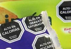 Uso de advertencias en etiquetado redujo consumo de productos en América Latina