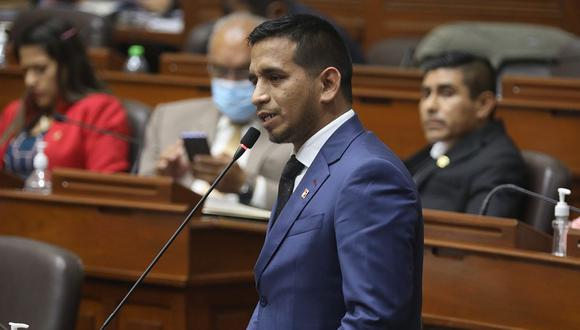 Elvis Vergara dijo que Pedro Castillo debería aclarar las dudas ante el país y no solo el Congreso. (Foto: Congreso)
