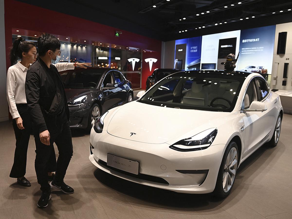 Proyecto Highland: el Tesla Model 3 se renueva para recuperar su atractivo  y su innovación