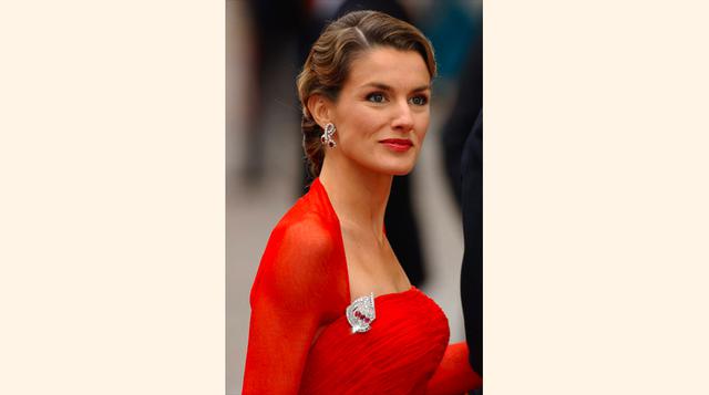 Tras la abdicación del rey Juan Carlos I en favor de su hijo, Felipe, será la primera reina de origen plebeyo en toda la historia de la monarquía española. (Foto: Hola)