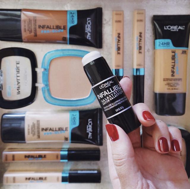 L’Oreal, con una infinidad de productos, esta marca se ha posicionado como una de las más caras del mercado de la belleza, aunque sin duda alguna los comentarios sobre sus resultados han revelado que cada centavo vale la pena. Para el 2013 tenían un total de más de 28 millones de euros .