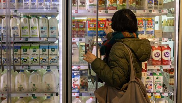 Si bien, con los cupones de alimentos SNAP pueden adquirir alimentos, no todos están incluidos (Foto: Yuki Iwamura / AFP)
