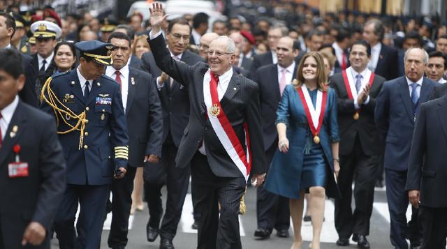 Foto 2 | Domingo 29. GfK: El 52% de peruanos no ve ninguna mejora en el &quot;gobierno de PPK&quot;:https://gestion.pe/politica/gfk-52-peruanos-no-ve-ninguna-mejora-gobierno-ppk-2203514. Para el 8% de la población, Kuczynski está conduciendo su gobierno d