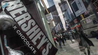 Mondelez progresa con chocolate tras compra fallida de Hershey