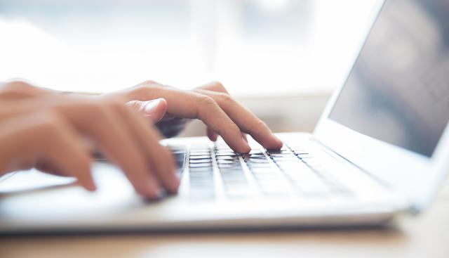 Tip #4: Organizate
Para crear un texto exitoso, lo mejor es empezar por la idea central y colocarla en el primer párrafo. En los siguientes párrafos se deben exponer las ideas secundarias y en los siguientes a estos ofrecer el contexto adecuado.
En otras palabras... Olvidate del clásico inicio con el nombre de la empresa, de sus fundadores, a lo que se dedica, las menciones internacionales que posee y todo aquello que en realidad no es importante en el comunicado. Lo mejor es dejar ese tipo de contenidos y aclaraciones para el final. (Foto: Freepik)