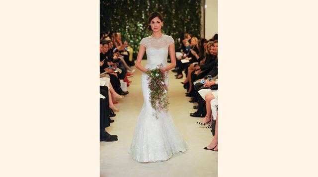 La romántica novia de Carolina Herrera, entre tules, sedas y encajes