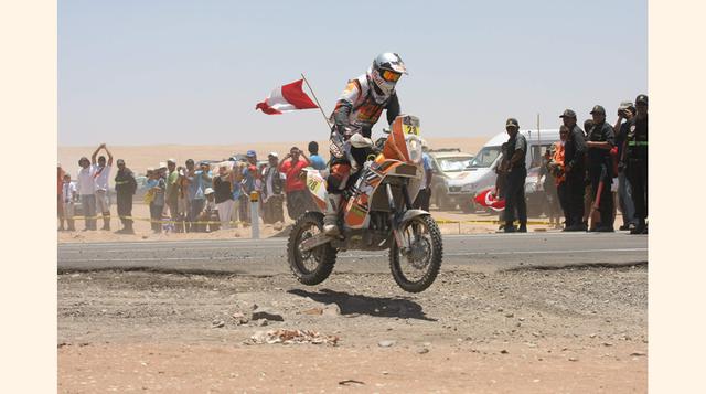 La premiación del Dakar 2012 en Plaza Mayor de Lima. Los ganadores en la categoría motos fueron Cyril Despres y en la categoría cuatrimotos, Alejandro Patronelli.