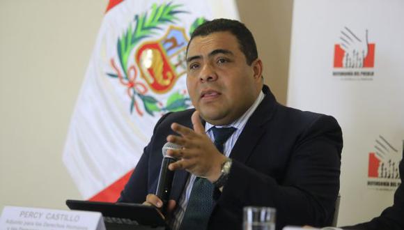 Percy Castillo, adjunto de Derechos Humanos de la Defensoría del Pueblo, renunció a la institución y cuestionó el mal manejo que ha tenido Josué Gutiérrez. (GEC)