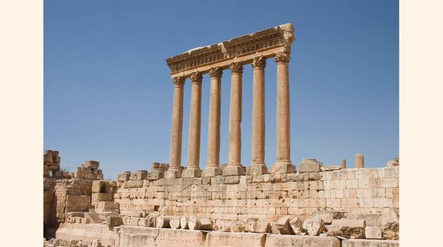 Baalbeck. Ubicado a unos 200 km. de Beirut en el Líbano. Cuenta con una zona de templos que se cree fueron construidos entre los siglos I y III D.C. en honor de la Tríada Heliopolitana: Júpiter, Mercurio y Venus. (Foto: Campbell Gray Hotels)
