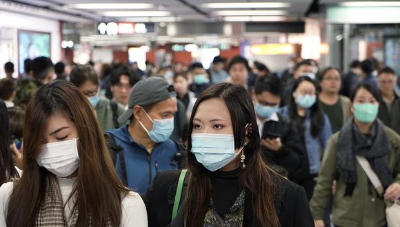 China, cuna del nuevo coronavirus, parece haber frenado en gran medida la epidemia. Su prioridad hoy es evitar que la enfermedad vuelva a su suelo desde el extranjero. (AP Photo/Kin Cheung)