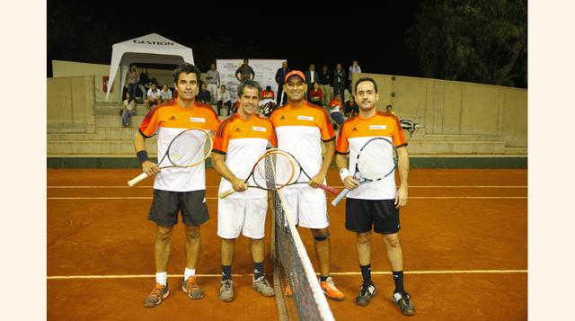Mario de la casas, Cesar Soto (Volcan); Marco Guimac, Martin Vasquez de Velasco (Banco Financiero)