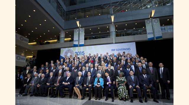 En las reuniones anuales, a la que asisten los ministros de Finanzas y directores de bancos centrales de los 188 países miembro, se discute el estado de la economía mundial y las políticas para reducir la pobreza y acelerar el crecimiento inclusivo. Tambi