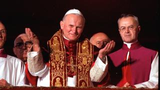 Vaticano: Papas Juan Pablo II y Juan XXIII serán santificados