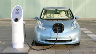 Plan de autos eléctricos en Reino Unido supondrá enormes gastos para evitar escasez energía