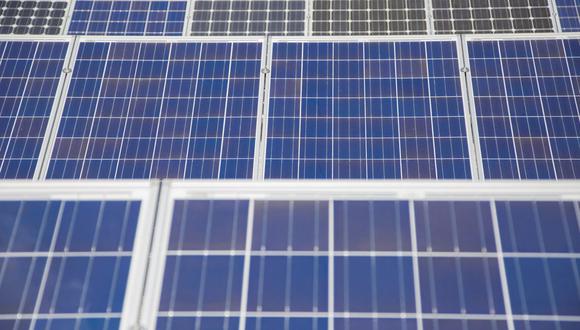 Clientes con muchas plantas para que, incluso si el tamaño de cada panel solar es limitado, pueden sumarse para reducir una cantidad significativa de la demanda.
