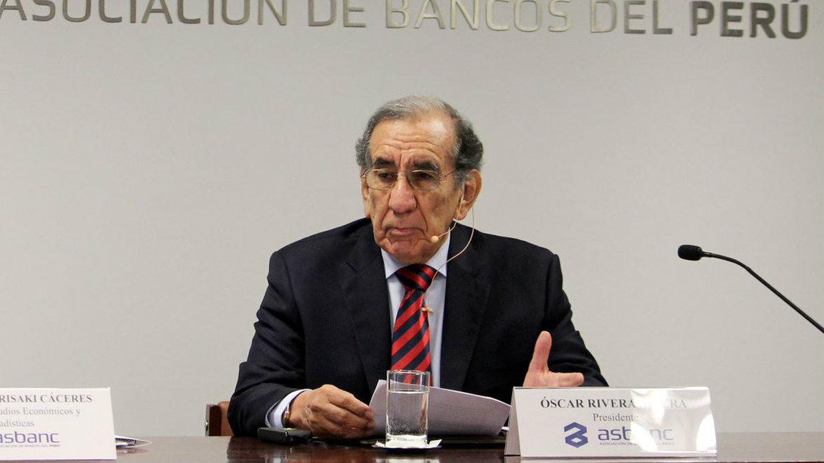 “Me voy con la satisfacción de haber logrado poner a nuestra institución entre las más desarrolladas del país y un ejemplo en la región”, dijo Óscar Rivera, de Asbanc.