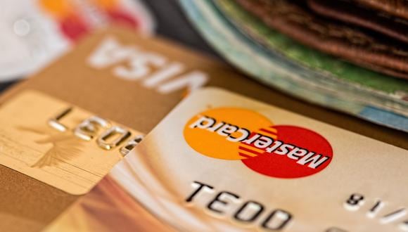 Cómo reutilizar el plástico de las tarjetas de crédito y débito vencidas. (Foto: Pexels)