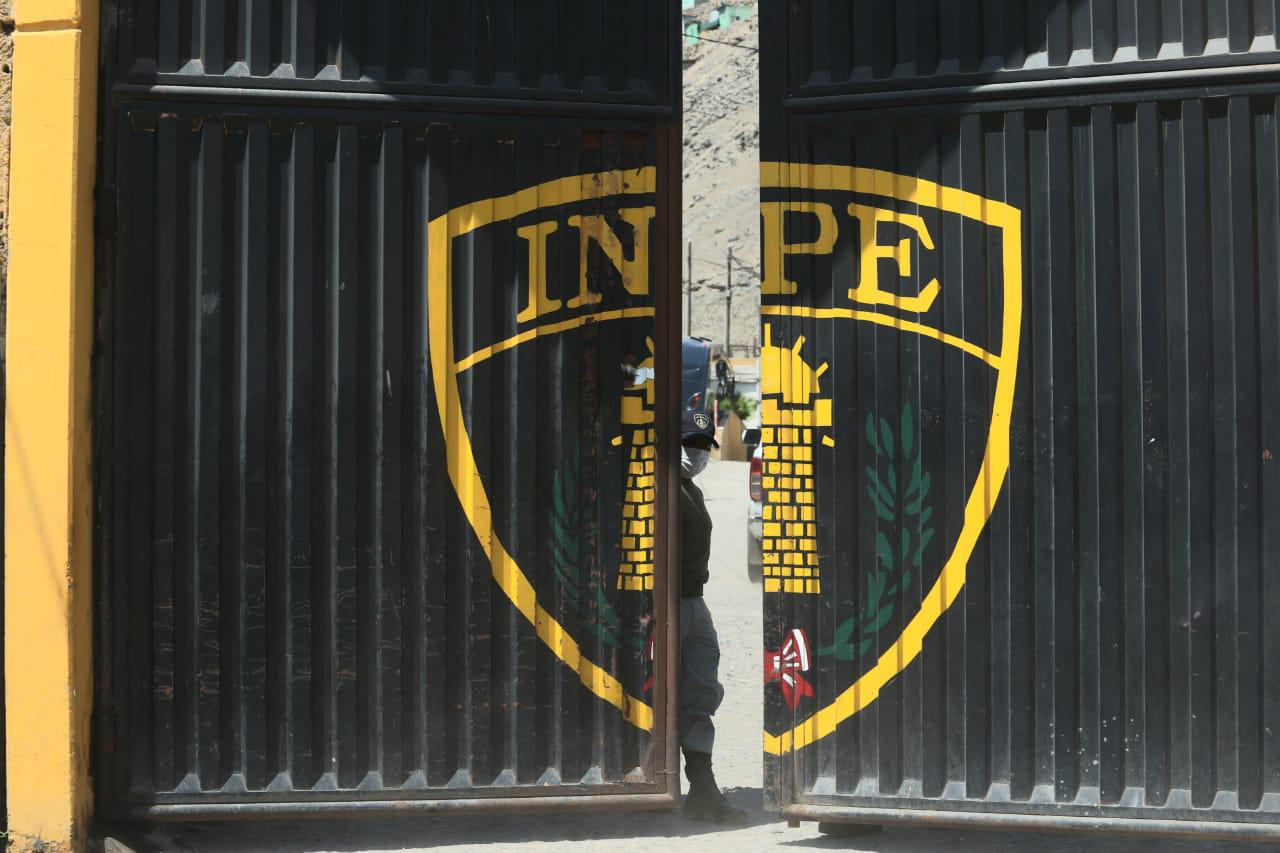 "Tenemos cerca de 97,000 internos y 11,000 trabajadores penitenciarios. Nuestro compromiso con todos ellos y ellas", señaló el ministro Castañeda. (Foto: GEC)