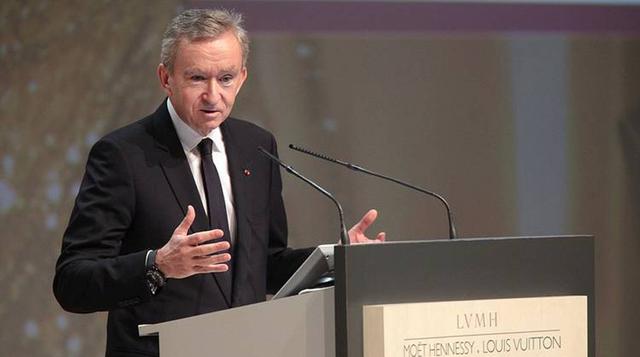BERNARD ARNAULT