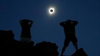 Eclipse solar: estas son las espectaculares imágenes y reacciones que dejó gran fenómeno