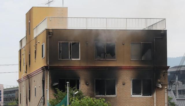 El fuego comenzó hacia las 10.30 hora local y no quedó extinguido hasta cinco horas después.&nbsp;(Foto: Captura)