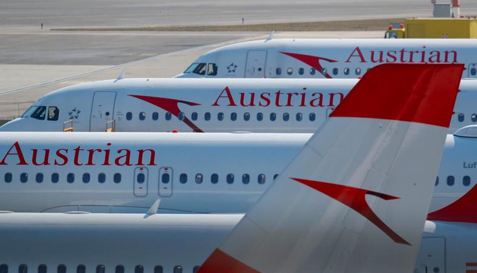FOTO 1 | 15. Austrian Airlines
En los World Airline Awards 2019, Skytrax ha elegido a Austrian Airlines como la decimoquinta mejor aerolínea del mundo, además de reconocerla con varios premios como el de mejor catering de clase económica o el de mejor tripulación de cabina en Europa. Sube una posición con respecto a este mismo ranking del año pasado. (Foto: Leonhard Foeger / Reuters).
