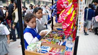 Bancada de PpK propone flexibilizar ley contra la comida ‘chatarra’