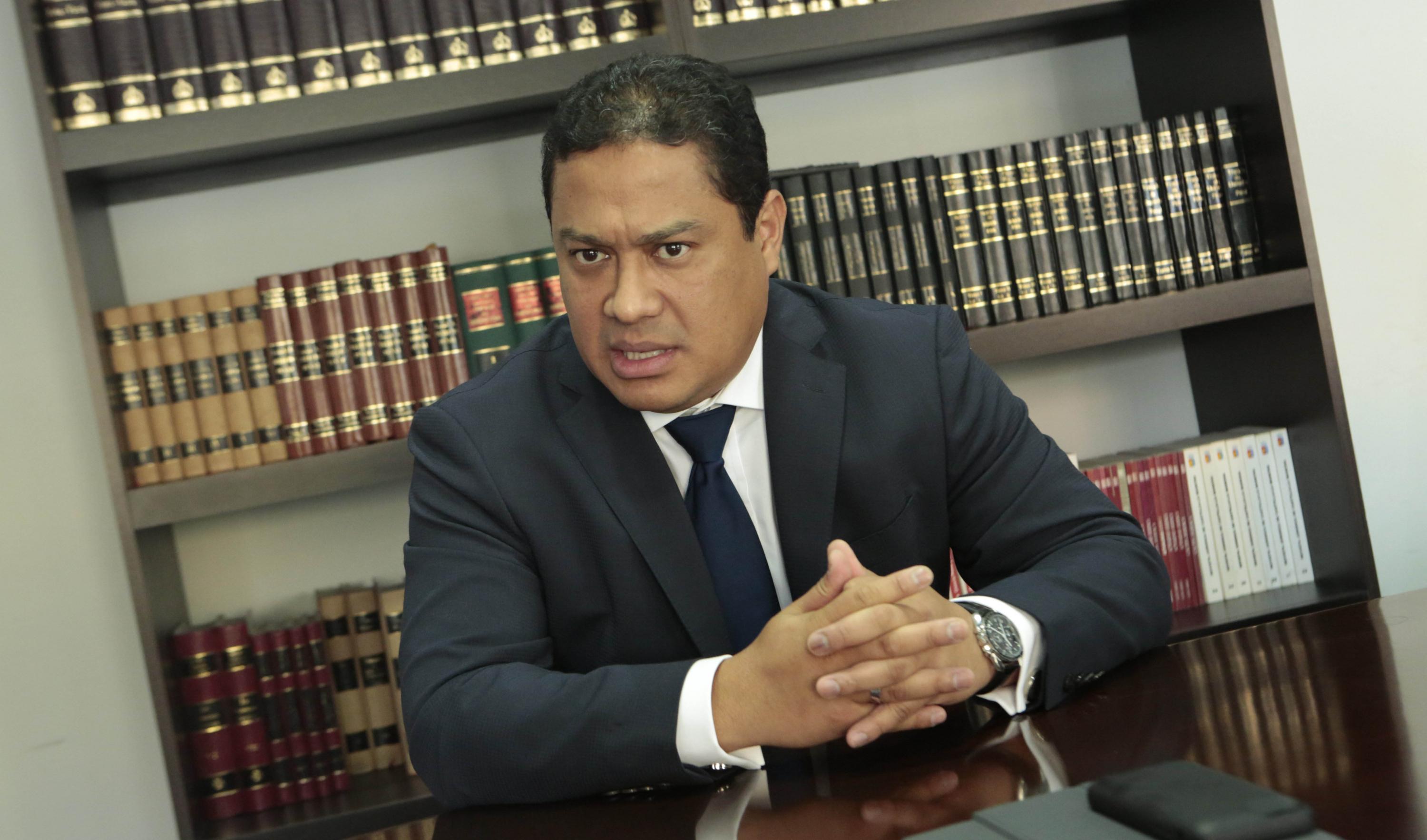 Fernando Silva afirma que su patrocinado responderá sin restricciones a las dudas de la Fiscalía. (Foto: Diana Chávez)