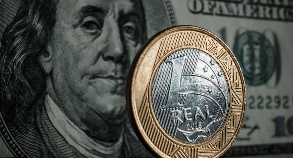 El dólar en Brasil alcanza por primera vez en su historia un precio de 4.40 reales Tipo de