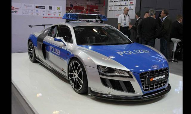 Foto 7 | 4. Alemania. Audi R8 GTR – US$ 500.000. Creado por los especialistas en tuneo de ABT, el Audi R8 GTR Polizei no es definitivamente el auto que te gustaría ver en el espejo retrovisor si sabes que has violado la ley. Este impresionante coche de po