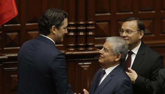 El presidente del Consejo de Ministros, César Villanueva, dijo que no apoyaría a Martín Vizcarra si actuara de forma inconstitucional. (Foto: GEC)