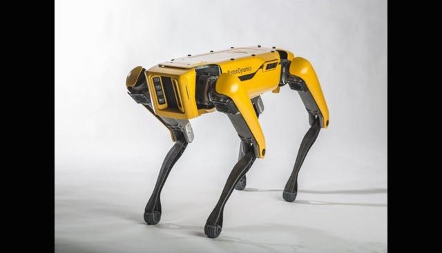FOTO 8 | 8. Inteligencia artificial incorporada.
Recientemente, Boston Dynamics ha diseñado unos robots con forma perruna, pero en su demostración se vio que poseían una inteligencia mecánica, no orgánica.
Por lo tanto, y sirviendo estos robots de ejemplo, la aplicación de la inteligencia artificial a robots autónomos podría ser un nuevo paso adelante para la industria robótica. (Foto: Urban Tecno)
