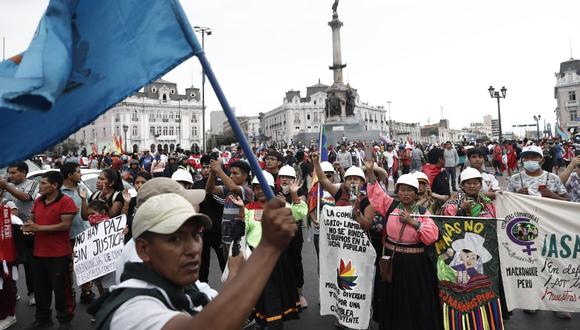 Marchas en Lima, bloqueos y protestas en regiones como parte del paro nacional indefinido continúan hoy, 31 de enero.  Foto GEC: Hugo Curotto