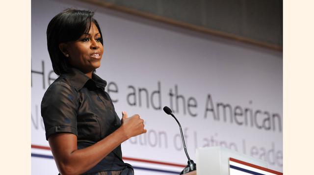 Michelle Obama es una mujer única en su estatura y comportamiento a pesar de ser una completa desconocida para el establishment de Washington y permaneció ajena a la política dura. Pese a ello, es voceada por muchos como la candidata para el 2020. (Foto: 