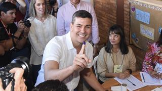 Gobierno felicita a Santiago Peña por su elección como mandatario de Paraguay