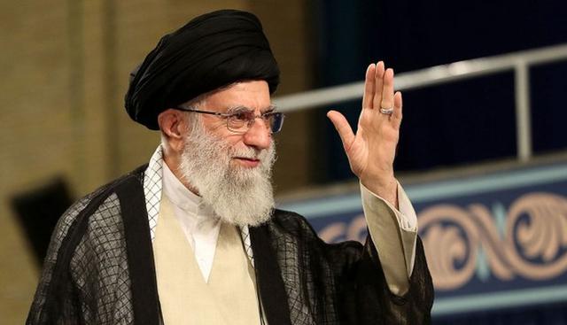 En Irán, el ayatolá Alí Jamenei también lleva más de 28 años ocupando el cargo de guía supremo de la República Islámica, desde la muerte del imán Jomeini en 1989. (Foto: AFP)