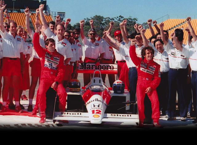 En 1988 llegó a McLaren en donde inició una de las rivalidades más célebres de la historia del automovilismo con su compañero de equipo, el bicampeón mundial Alain Prost. (Foto: f1fanatic)