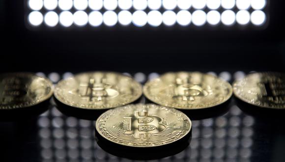 Bitcoin usa investuoti Demonstracinės sąskaitos mokymai. Admiral Markets Group apima šias įmones: