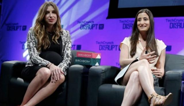 FOTO 16 |  Katia Beauchamp y Hayley Barna: Birchbox. Compañía: Birchbox
Valor de mercado estimado: $500 millones de dólares

Otro par de jóvenes socias que la hicieron en la tendencia de suscripciones son Katia Beauchamp y Hayley Barna.

Birchbox, la compañía que co-fundaron, entrega mensualmente una caja con productos de belleza a sus suscriptores. Ambas compartían la frustración de descubrir productos de belleza en internet y comenzaron el camino que eventualmente se convertiría en Birchbox, a finales de 2009. Por una tarifa fija, puedes tener una caja llena de muestras que las marcas proveen y que a su vez obtienen exposición a través de Birchbox. (Foto: Getty)