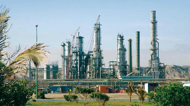 Contrato de Construcción y Procura Local. Suscrito el 29 de mayo de 2014 entre la TR Talara y Petroperú. Este contrato comprende todos los trabajos que se hacen dentro del Perú para el Proyecto, que incluyen las compras que se hagan en el mercado local, a