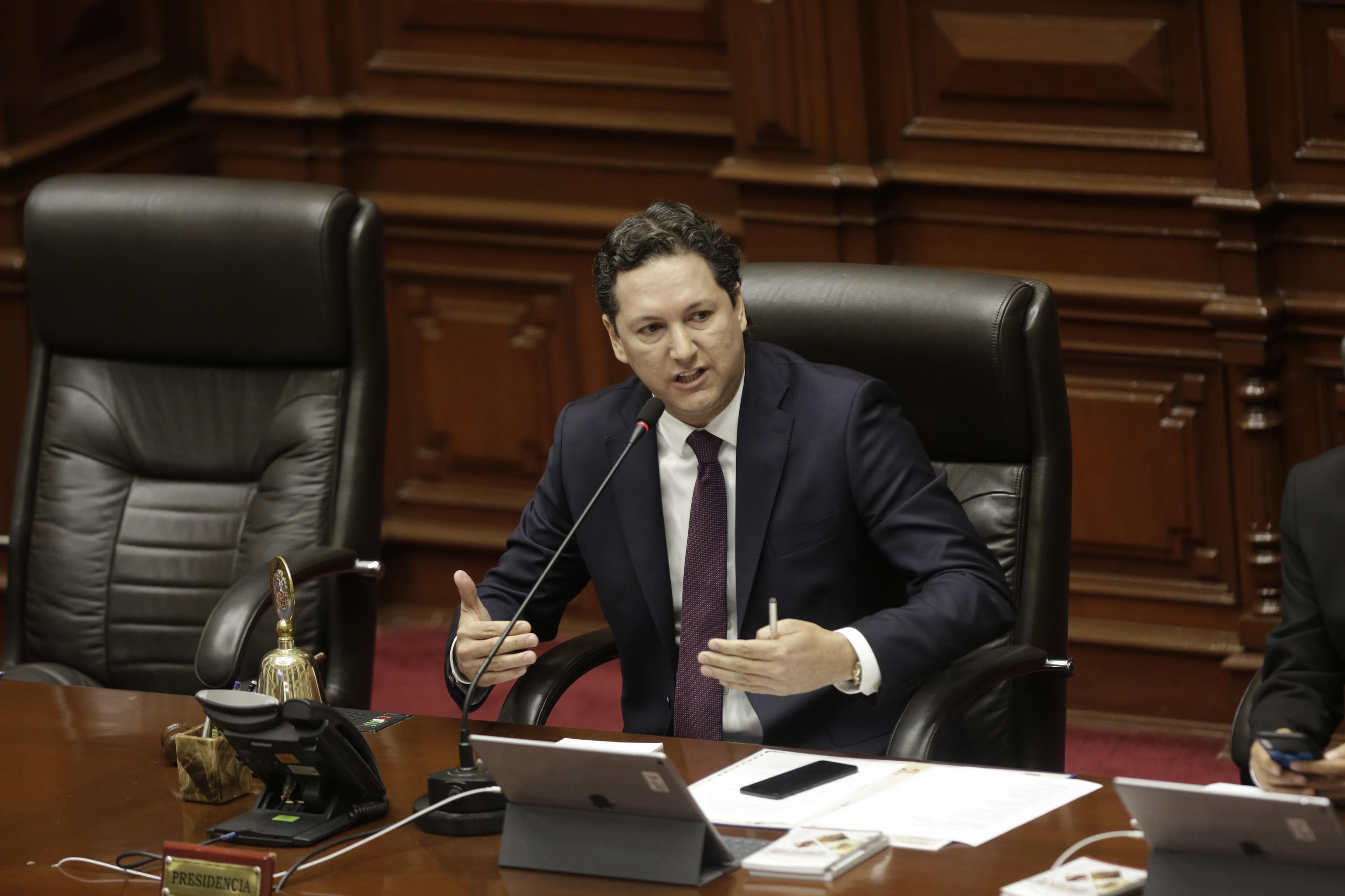 Se va. Daniel Salaverry genera dudas sobre su renuncia.