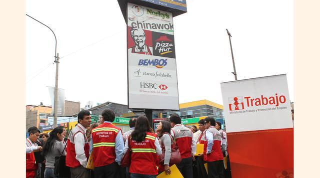 Si el sujeto inspeccionado no se encontrara presente en la hora citada (el Inspector solo está obligado a esperar su concurrencia hasta un lapso de 10 minutos) o cuando se presente sin poder suficiente o acreditación de la representación del sujeto inspec